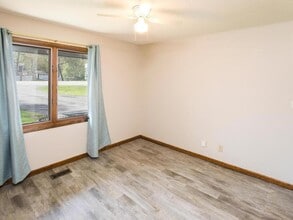 Building Photo - 23622 Smithtown Rd