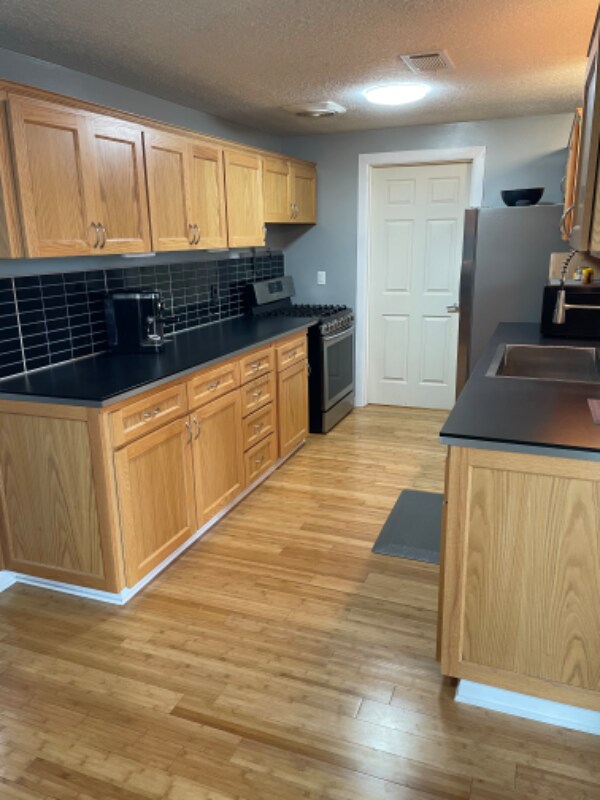 Building Photo - 1307 NE 82nd Ave