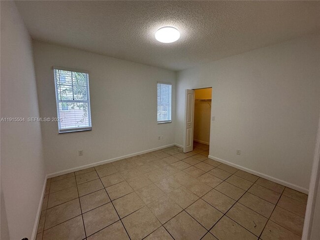 Building Photo - 5840 W Sample Rd