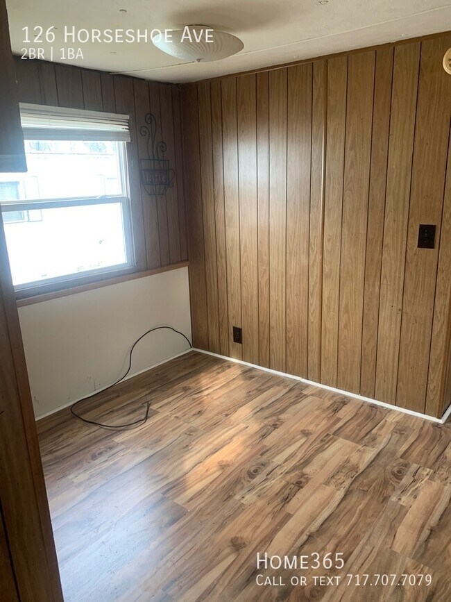 Building Photo - Trailer in NE School District