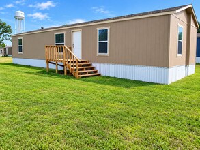 Building Photo - 14 Paige Cv