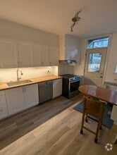 Building Photo - 2385 Rue Coursol