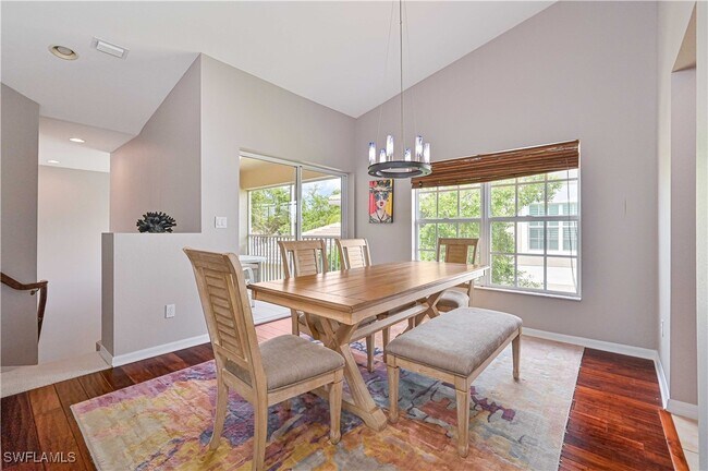 Foto del edificio - 5615 Sherborn Dr
