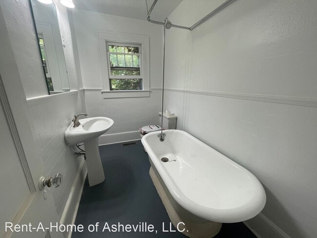 Building Photo - 2 br, 1 bath House - 17 Buchanan Road