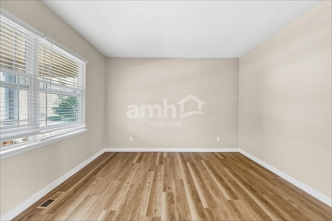 Foto del edificio - 1556 S Catawba Cir