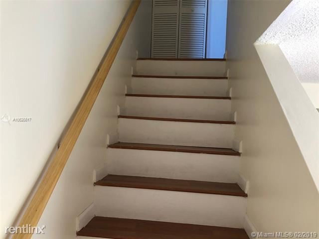 Building Photo - 2 br, 1.5 bath Condo - WATERVIEW CONDO