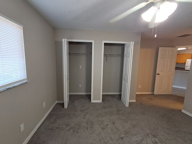 Building Photo - 1144-1146 Harry Ave S