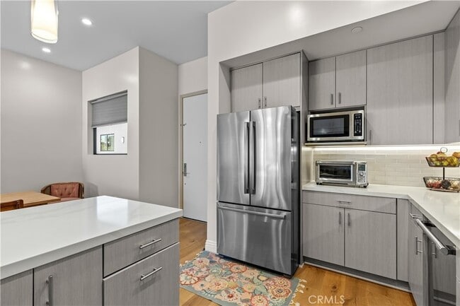 Foto del edificio - 4322 Gentry Ave