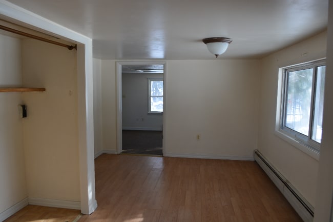 Building Photo - 6758 Benton Rd