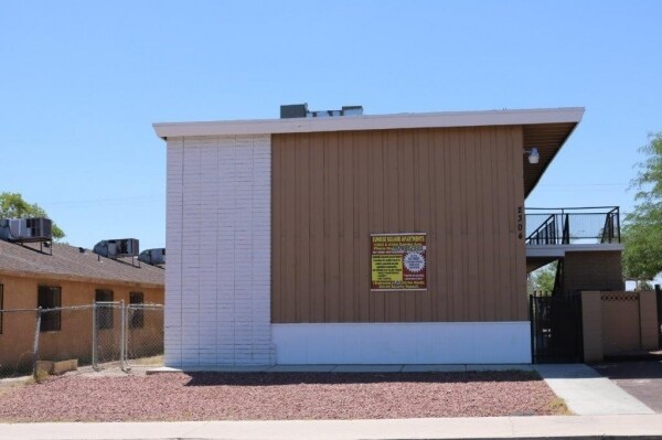 Building Photo - 2301-2305 Sunrise Ave