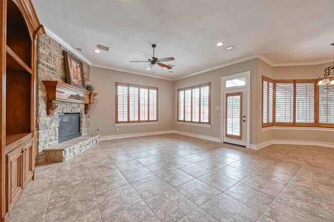 Building Photo - 13815 Nathan Ridge Ln