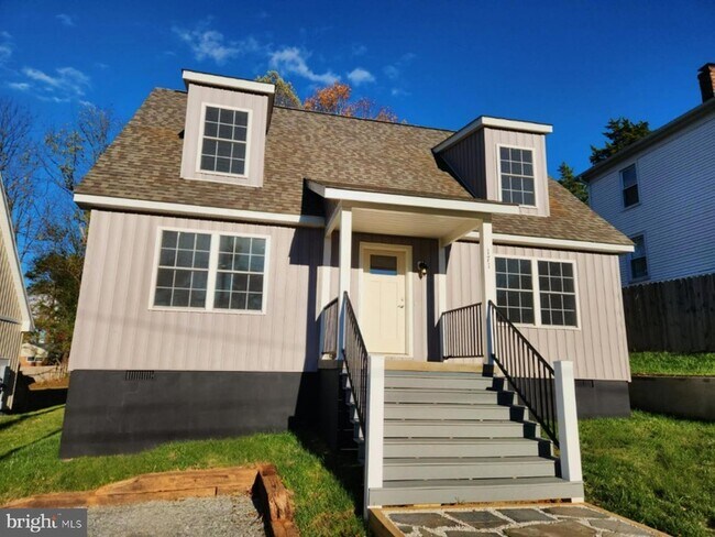 Foto del edificio - 171 N Almond St