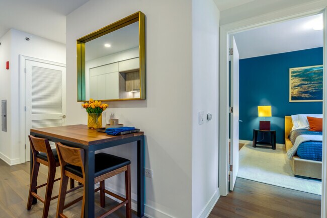 Building Photo - 211 N Harbor Dr