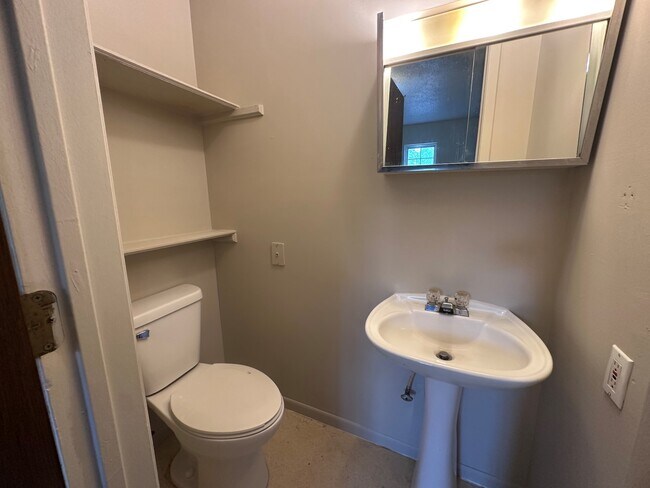 Foto del edificio - 15986 Arrowhead Rd