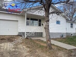 Building Photo - 310 N Main St