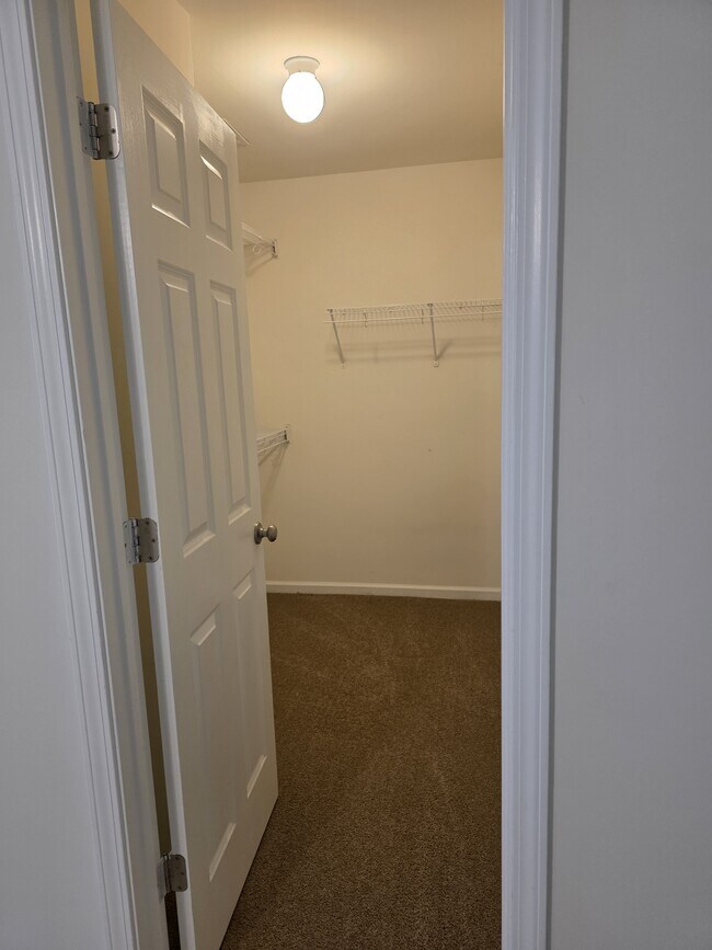 Foto del edificio - 103 Five Oaks Ct