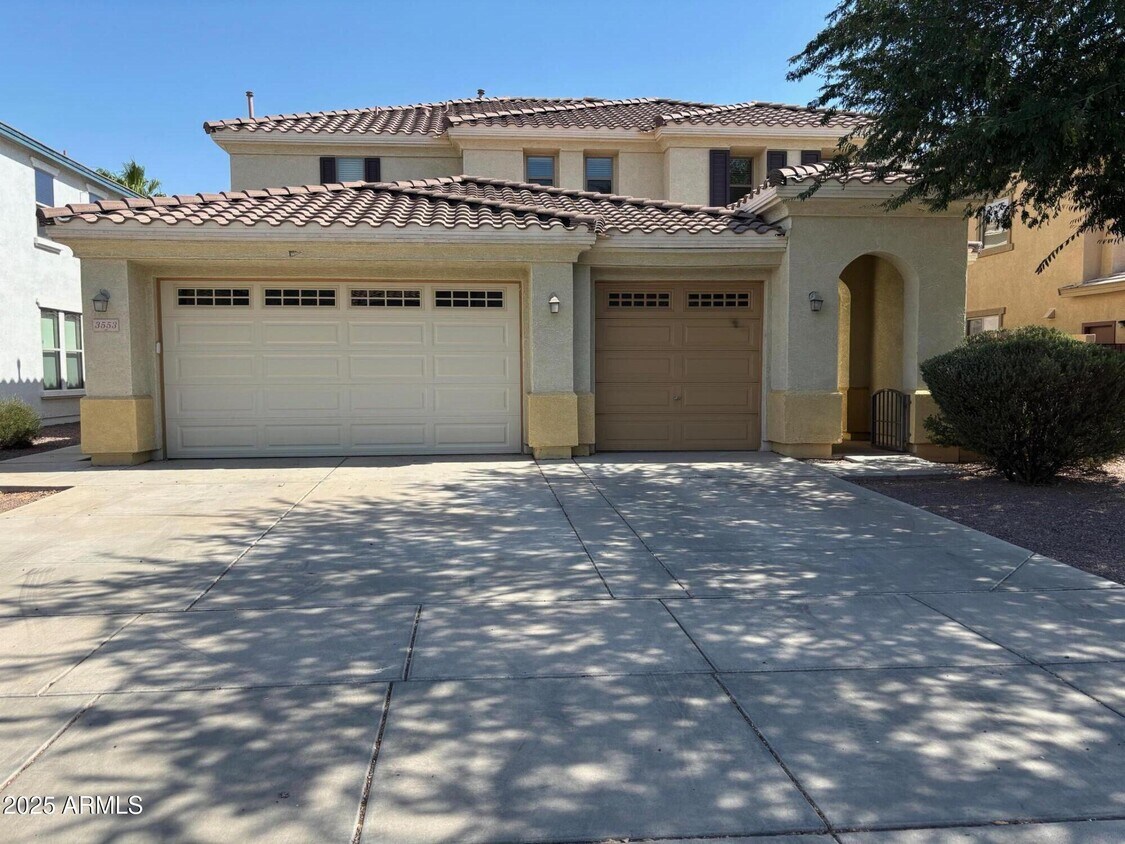 Primary Photo - 3553 E Melody Ln
