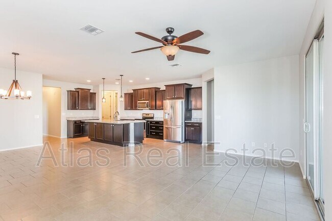 Foto del edificio - 18326 W Via Del Sol