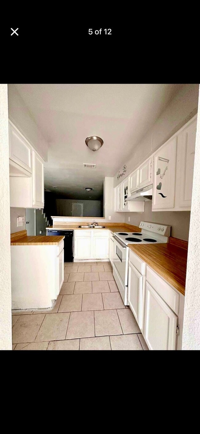 Building Photo - 9503 Olde Towne Row
