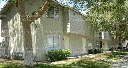 Building Photo - 2909 S Chester Ave