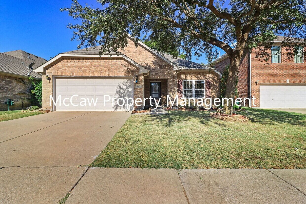 Photo - 604 Creekside Dr