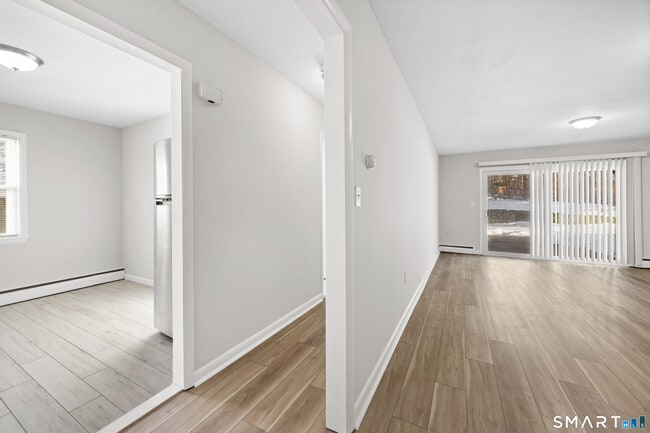 Building Photo - 63 Creamery Rd