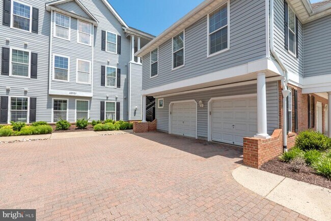 Foto del edificio - 12701 Found Stone Rd