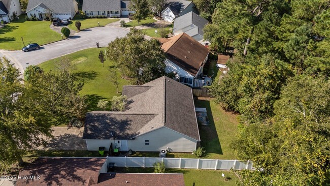 Foto del edificio - 104 Monterey Cir
