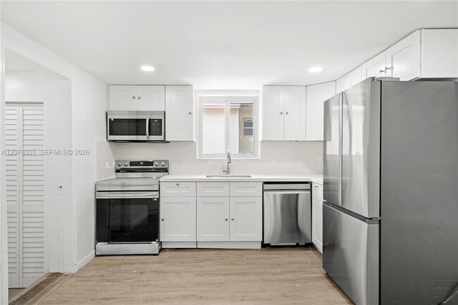 Photo - 1701 NW 19th Avenue Unit House