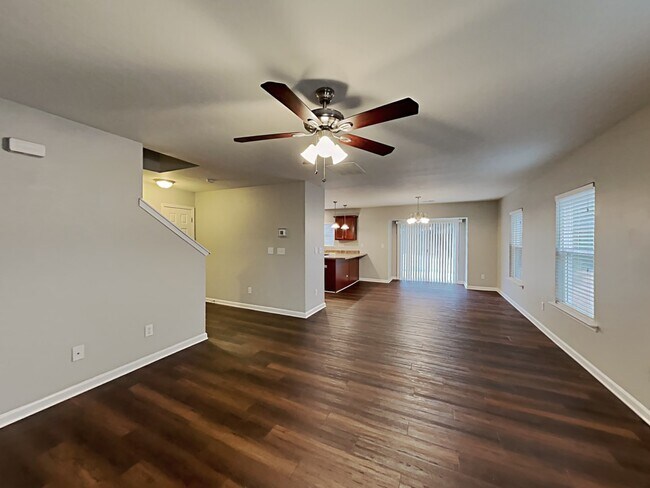 Foto del edificio - 1016 Kings Mountain Ln