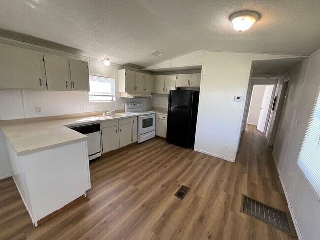 Foto del edificio - 2685 Pebble Hill Rd