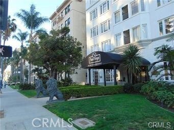 Foto del edificio - 360 W Ocean Blvd