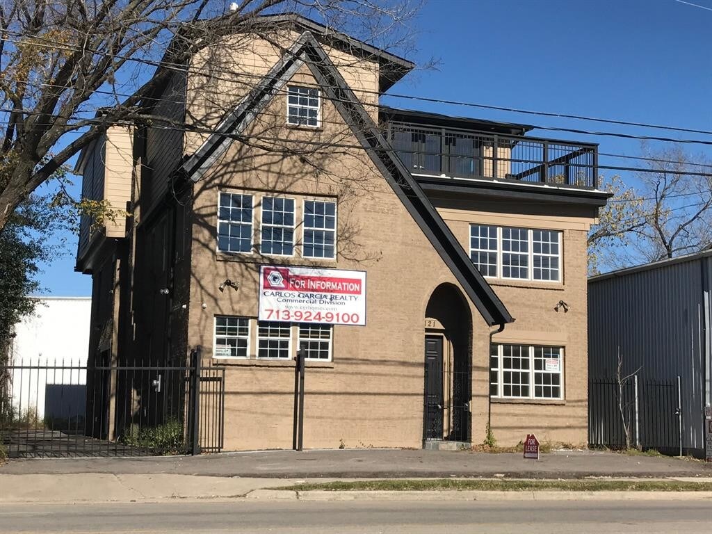 Foto principal - 7121 Harrisburg Blvd
