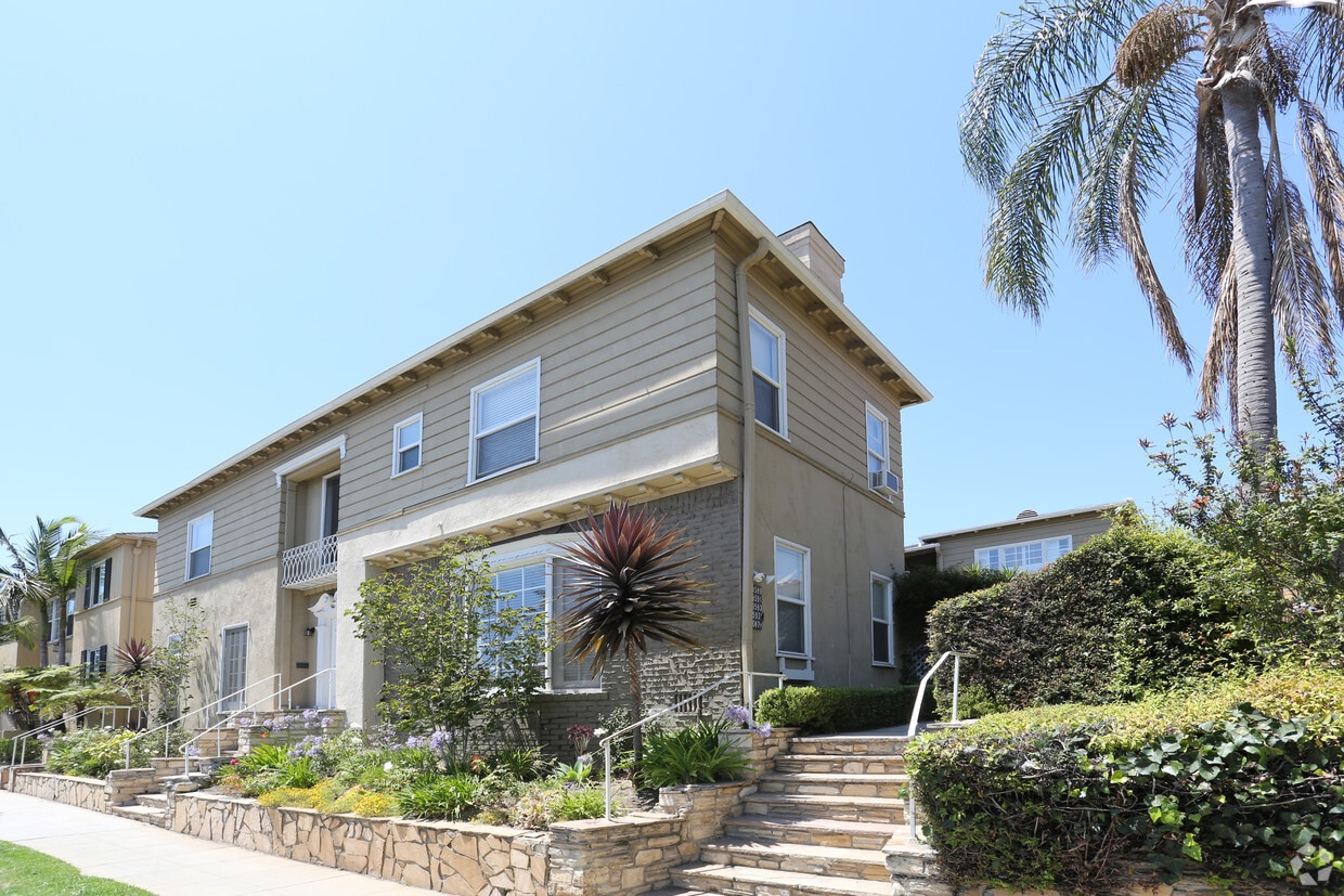 Primary Photo - 9587-9593 W Olympic Blvd