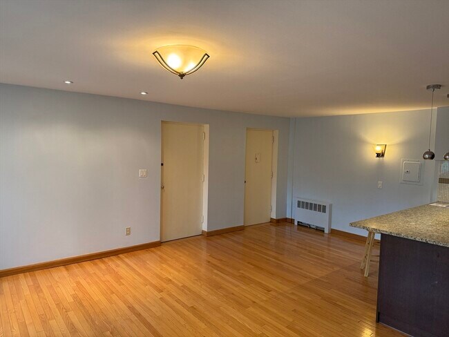 Foto del edificio - 6 Juniper St