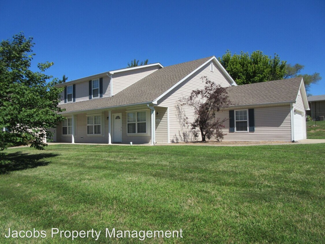 Foto principal - 1619-1621 Juniper Dr