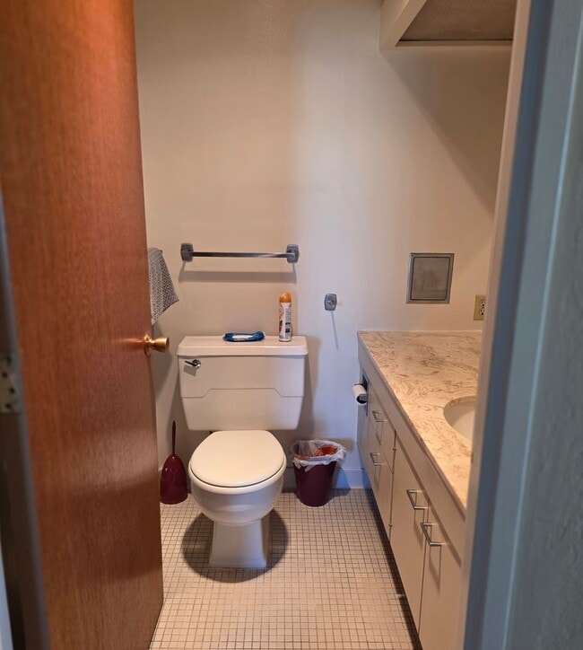 Building Photo - Arlington Towers Condo