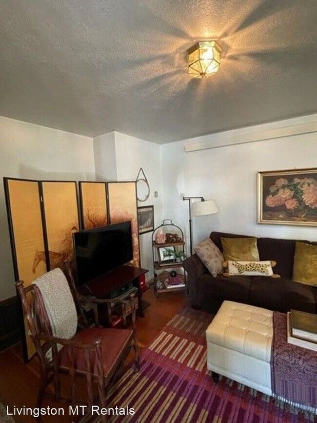 Foto del edificio - 1 br, 1 bath House - 213 W Geyser St