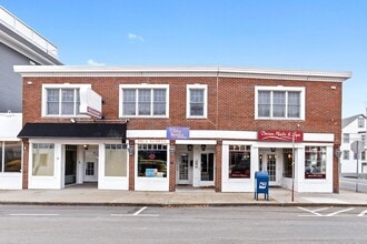 Building Photo - 50 Maple St