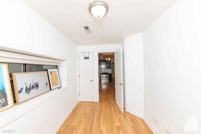 Foto del edificio - 2 br, 1 bath Condo - 1501 N Bosworth Ave