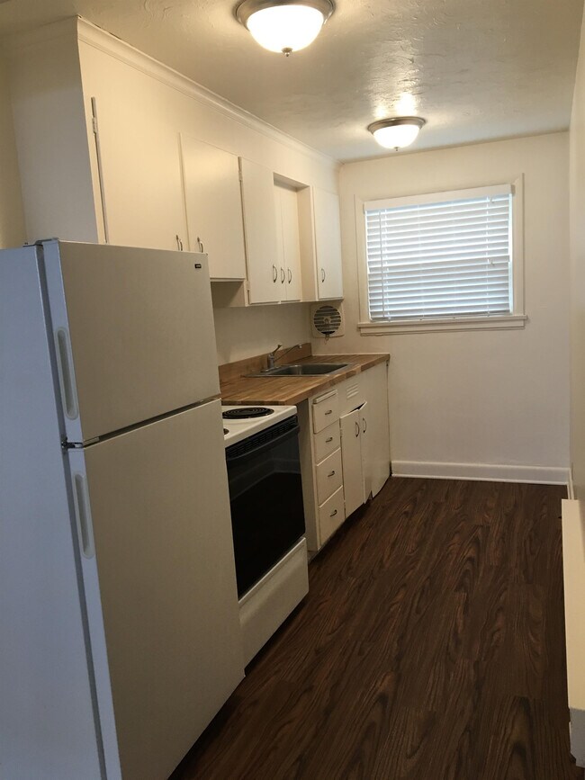 Foto del edificio - 4717 44th Ave SW