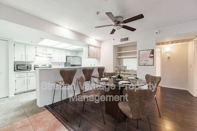 Foto del edificio - 7777 E Main St