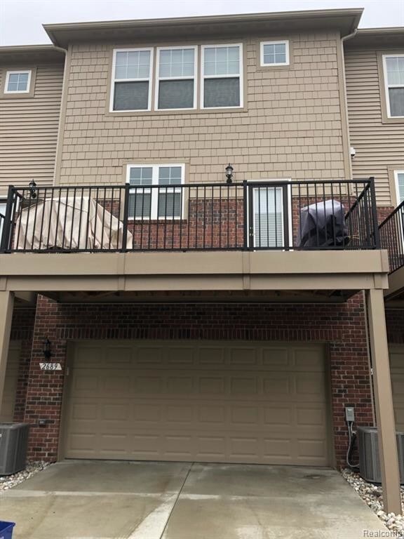 Building Photo - 2689 Helmsdale Circle