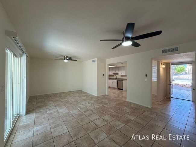 Foto del edificio - 16733 E Ashbrook Dr