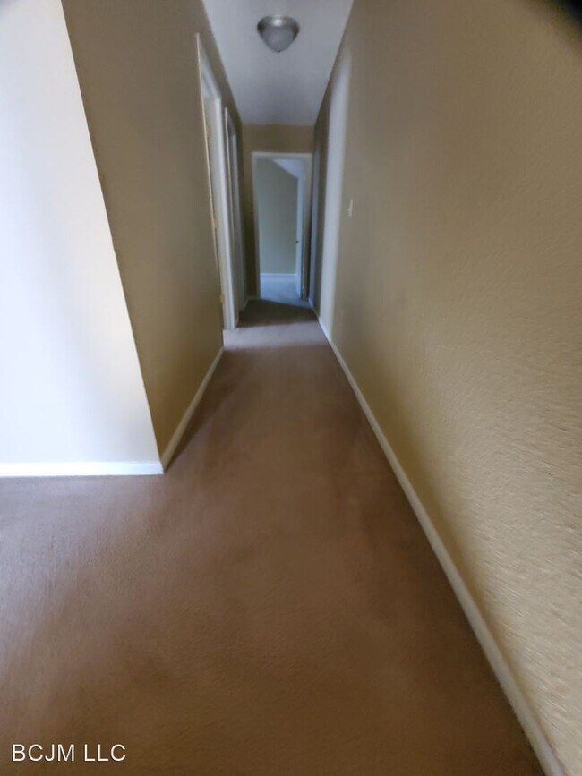 Foto del edificio - 3 br, 2.5 bath House - 109 Cambridge Meado...