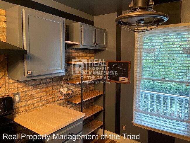 Foto del edificio - 2 br, 2 bath House - 1319 Glen Raven Court