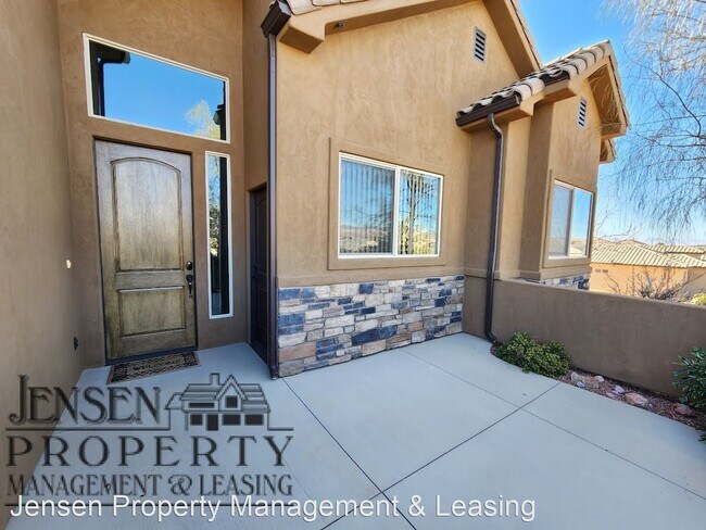 Foto del edificio - 4 br, 3.5 bath House - 4243 West 2700 South