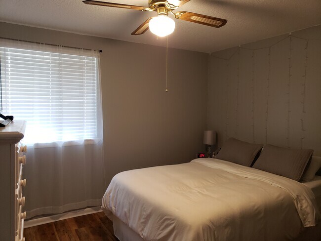 Dormitorio 1 - 501 2nd St S