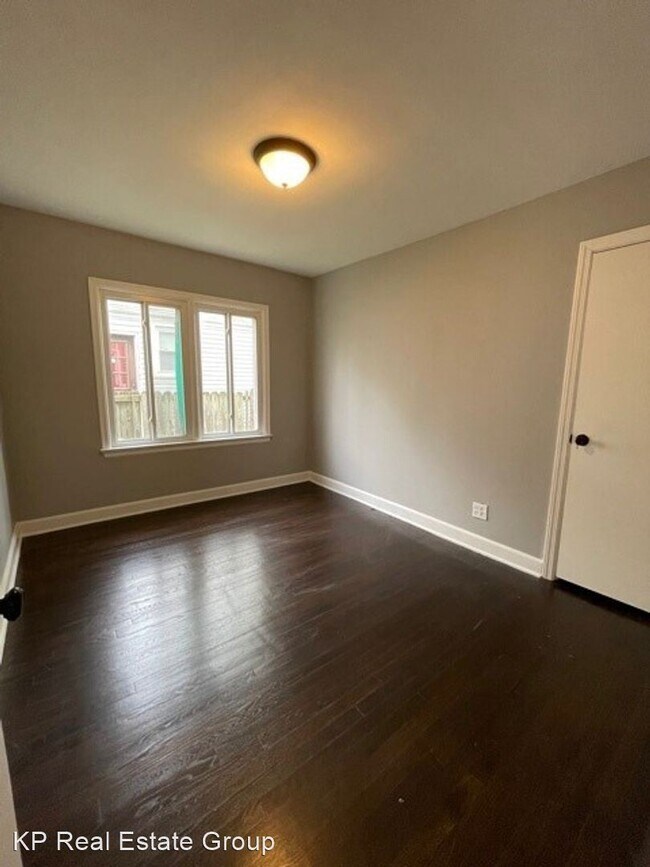 Building Photo - 3 br, 1 bath House - 1510 S Champion Ave