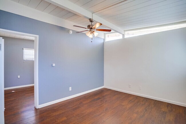 Building Photo - 4307 W 28th St